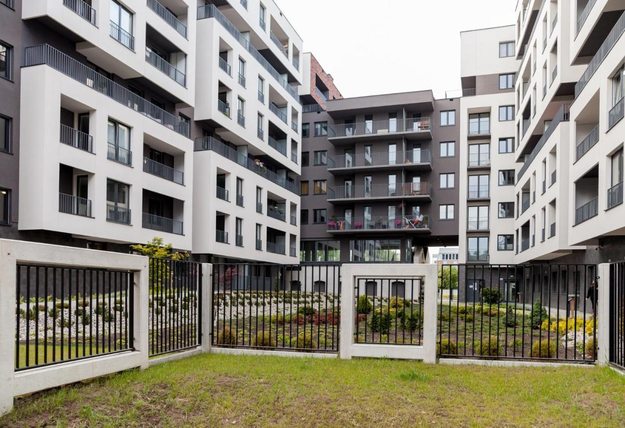Unique Eve - Free Garage Apartment *